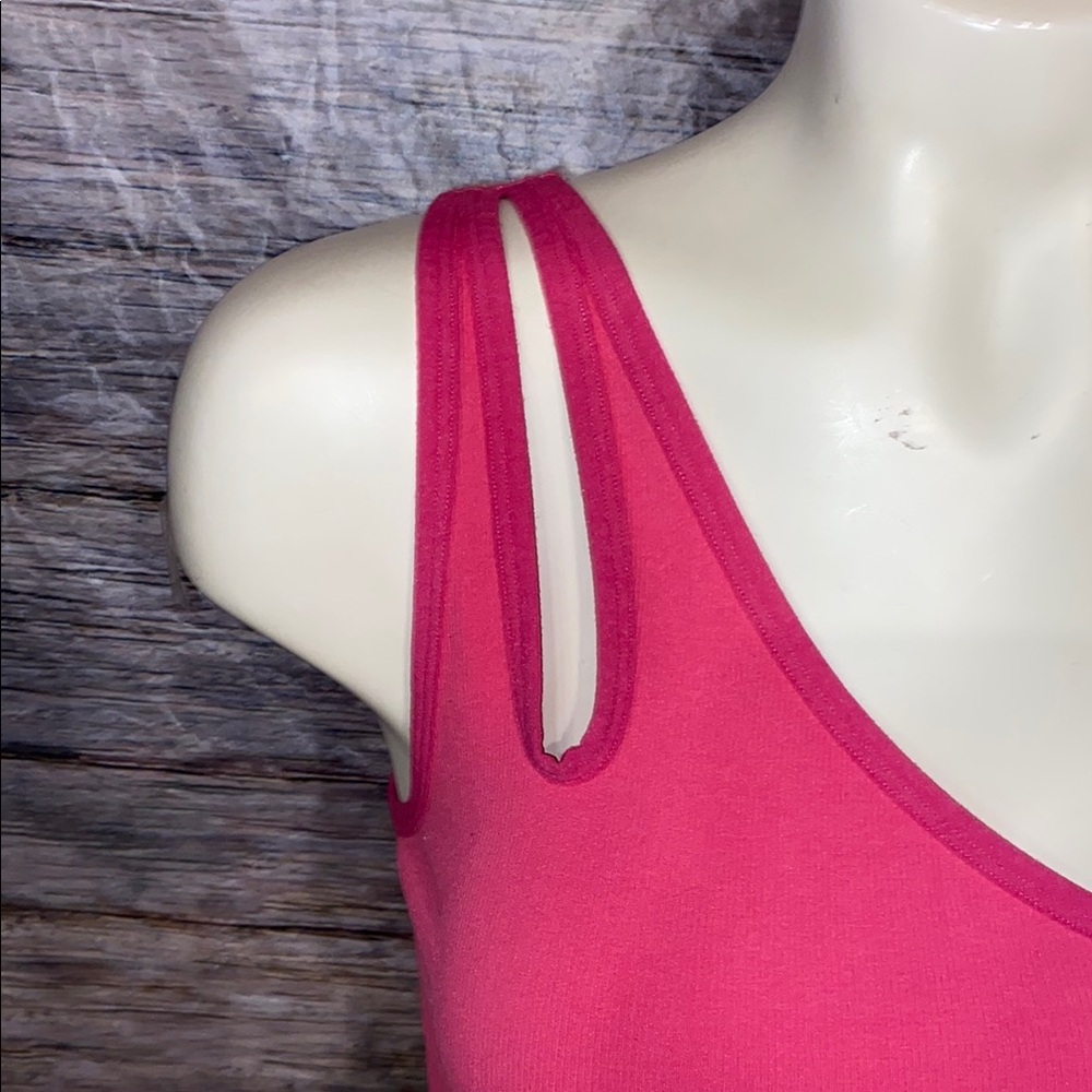 Colsie Fuchsia Ribbed Cropped Tank - Picture 4 of 8